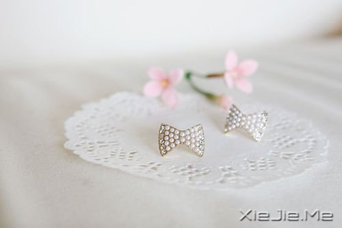 早安心语:微笑,有时候是一种没有说出口的伤痛 (9)