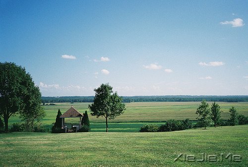 梁文道:什么是奢华,什么是教养
